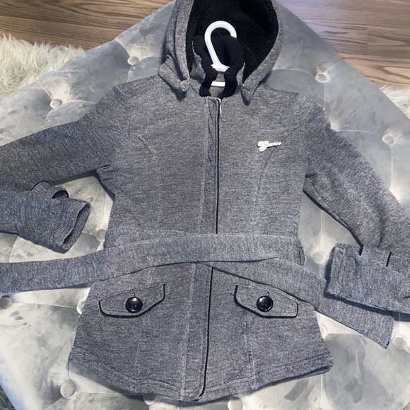 Guess zip up - Picture 3 of 3